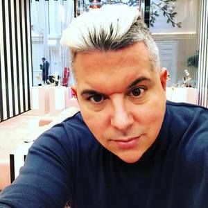 Meet your Posher, Ozzie